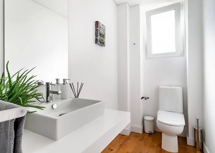 Downtown Duplex Lisbon