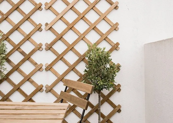 Downtown Duplex Apartment *