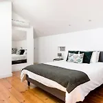 דירה Downtown Duplex ליסבון