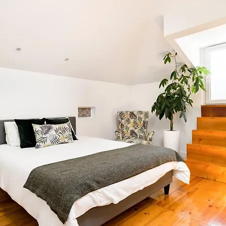 Downtown Duplex Apartman *